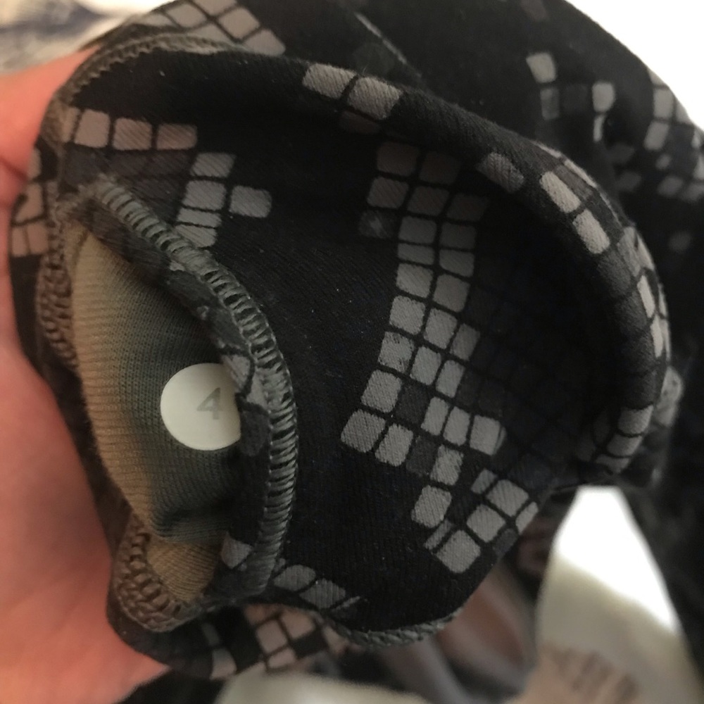 Lululemon cropped wunder under - Picture 5 of 6